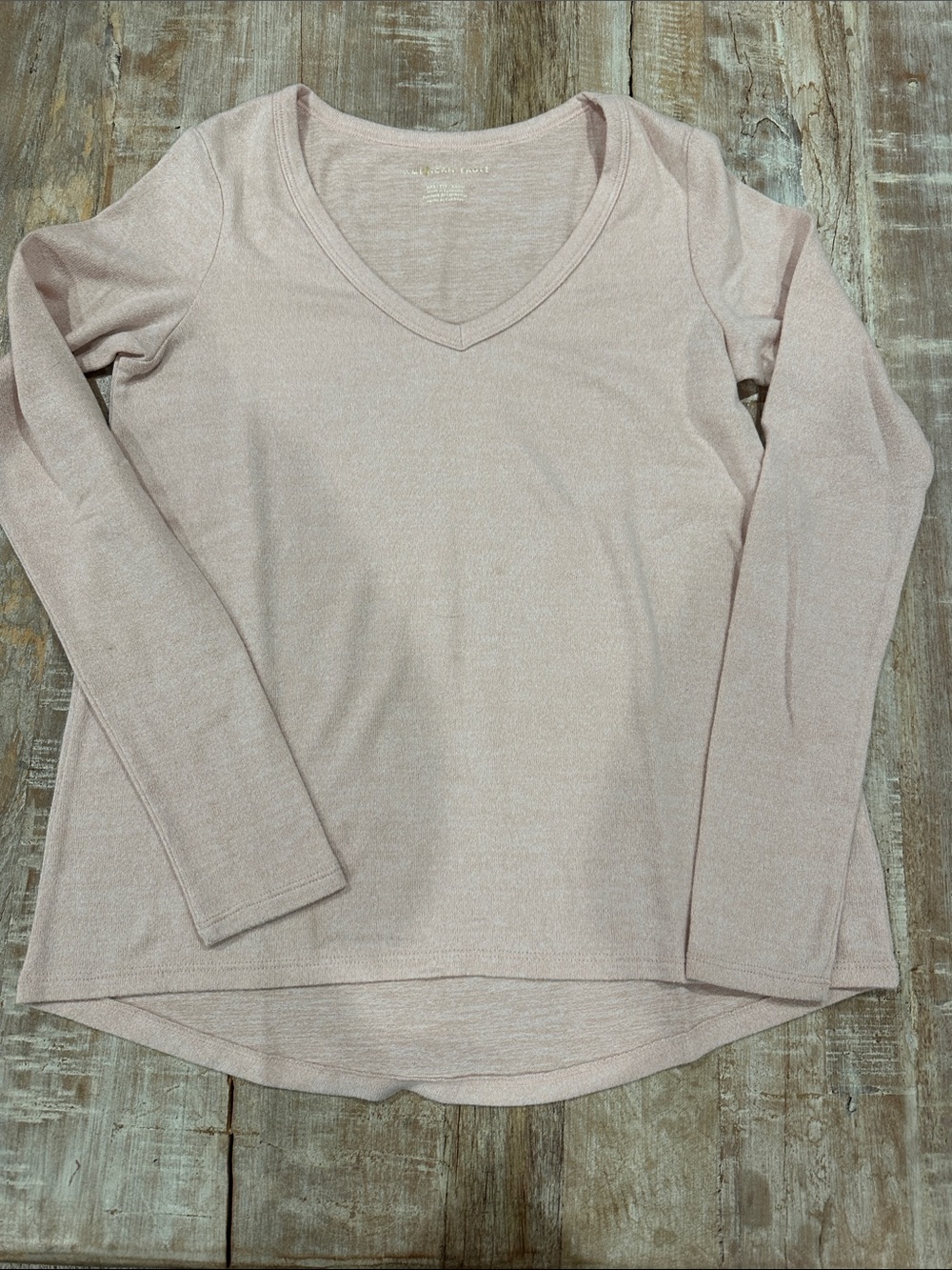 American Eagle Outfitters Long Sleeve V-Neck Top - Light Pink